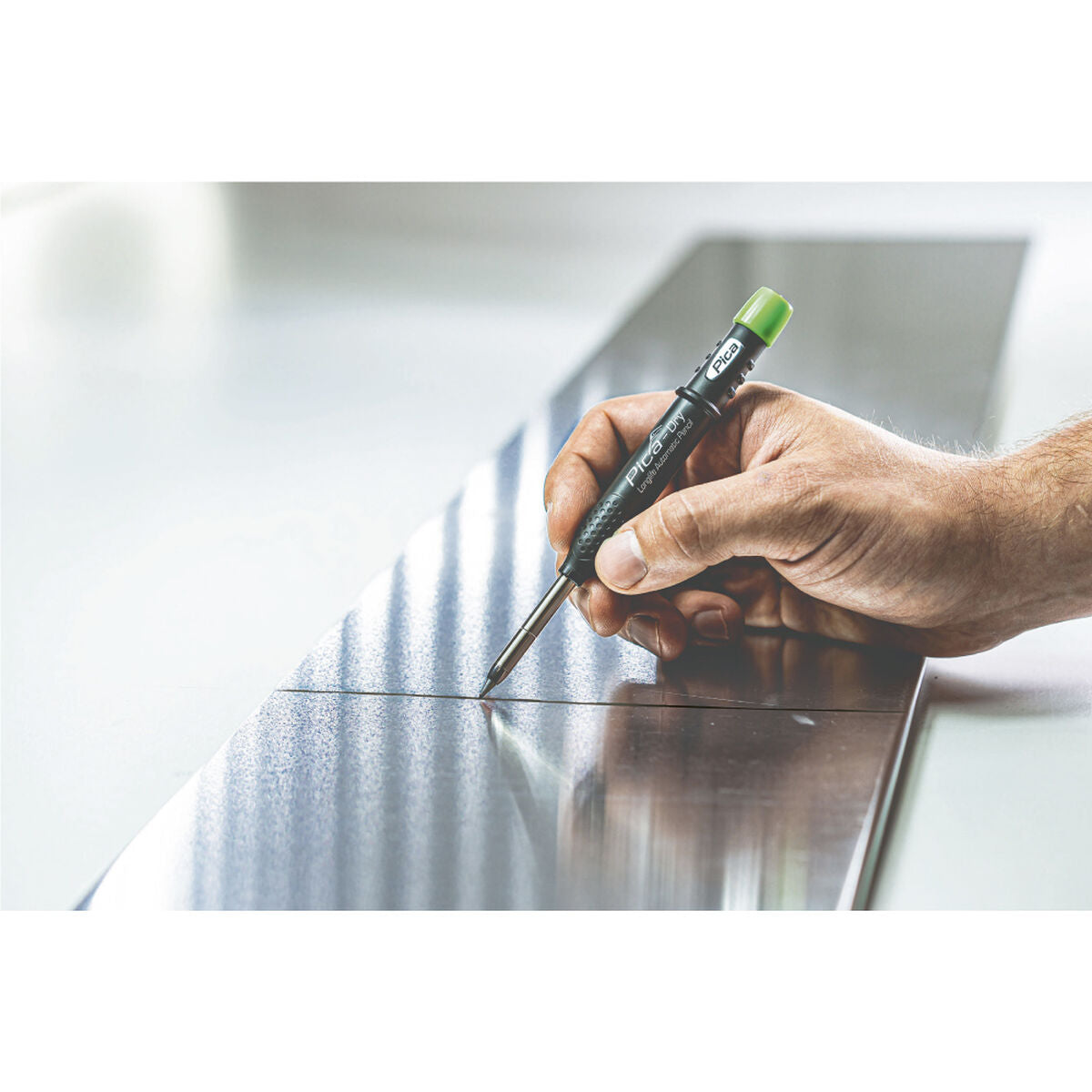 V3HF4B8C1440B766343911483368502E7B2R5811981P5