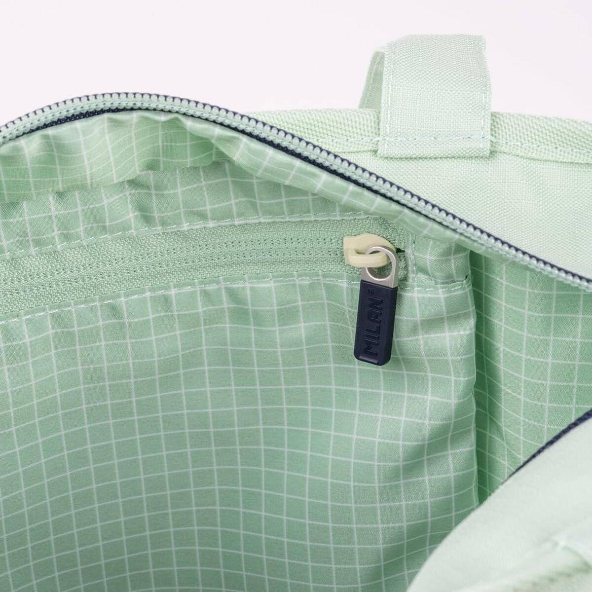 V6H987232CD706B790765FB101E46F0EED0R6624156P8